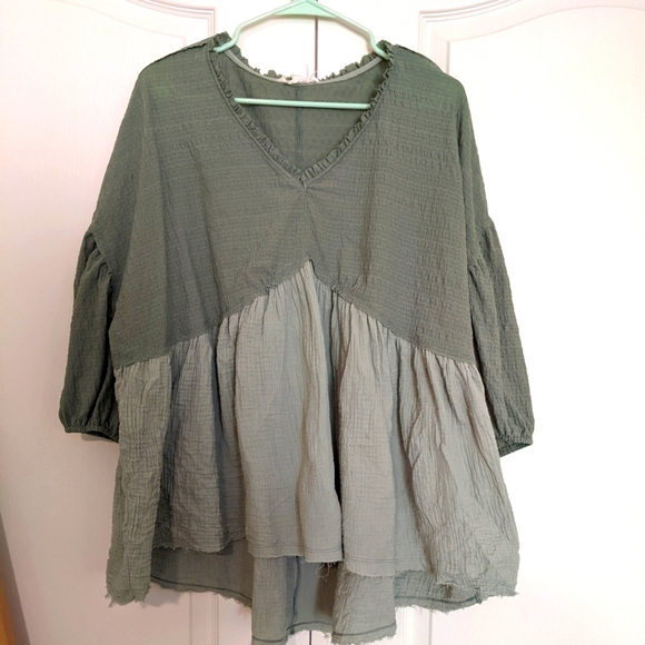 Oli and Hali Tops - Oli and Hali green top